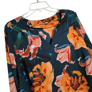 women C & E  Floral Tunic Top Plus Sz 1X Orange Blue Green V Neck Long Sleeve